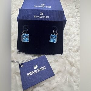 Swarovski Millenia drop earrings
Square cut, Blue, Rhodium plated